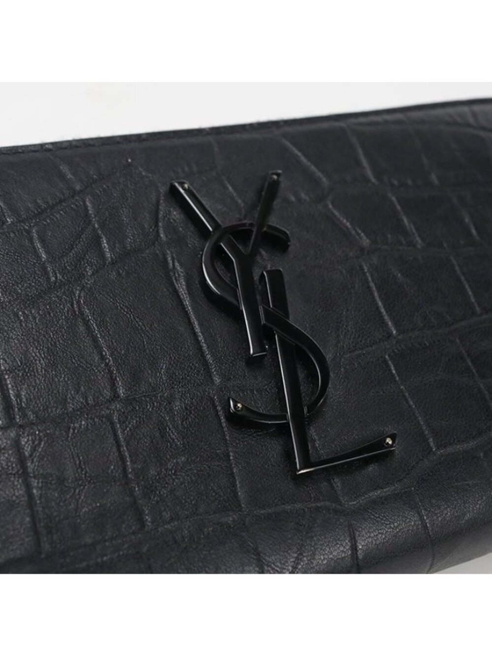 Saint Laurent Full Zip Wallet Zip Around Calfskin - Picture 6 of 9